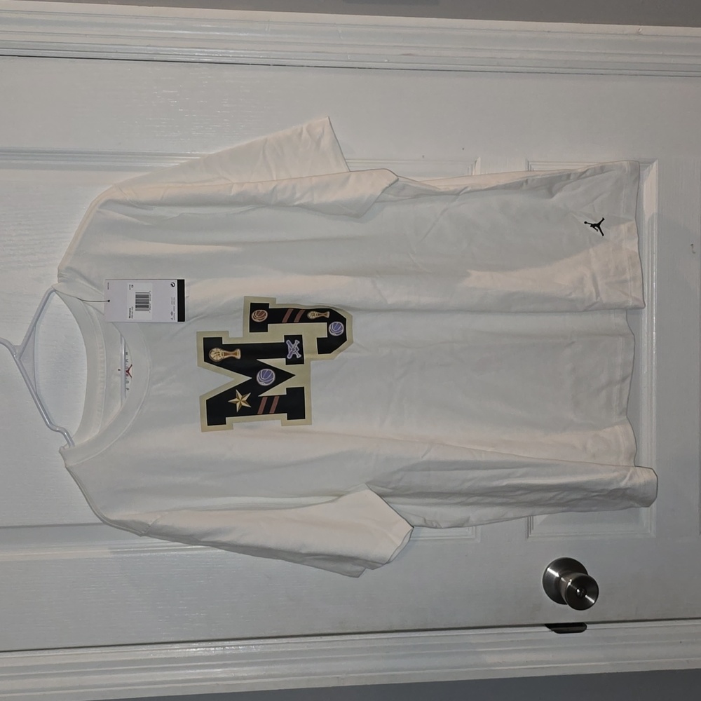 Nike Air Jordan Women's 1X White Short Sleeve T-Shirt New w/ Tags!